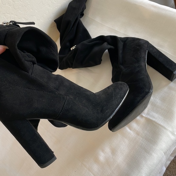 STEVE MADDEN KNEE HIGH BLACK HEELED BOOTS SIZE 6.5 - Picture 3 of 7